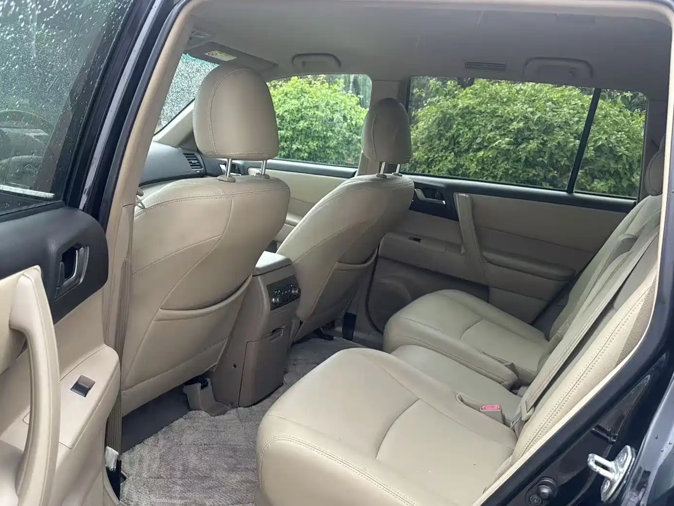 Toyota Highlander 2012 2.7L 2WD 7-Seat Elite фото 4