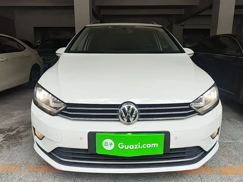 Volkswagen Golf (Import) 2015 1.4TSI Sportsvan фото 3