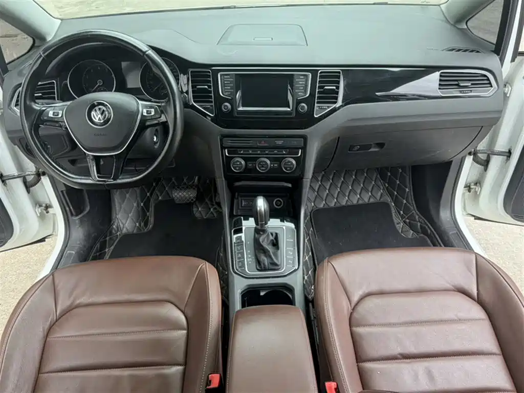 Volkswagen Golf (Import) 2015 1.4TSI Sportsvan фото 22