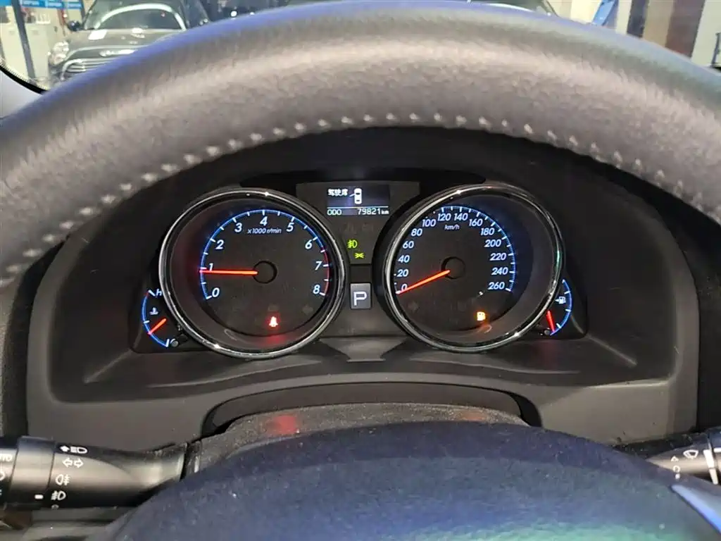 Toyota Reiz 2013 2.5V Premium Edition фото 12