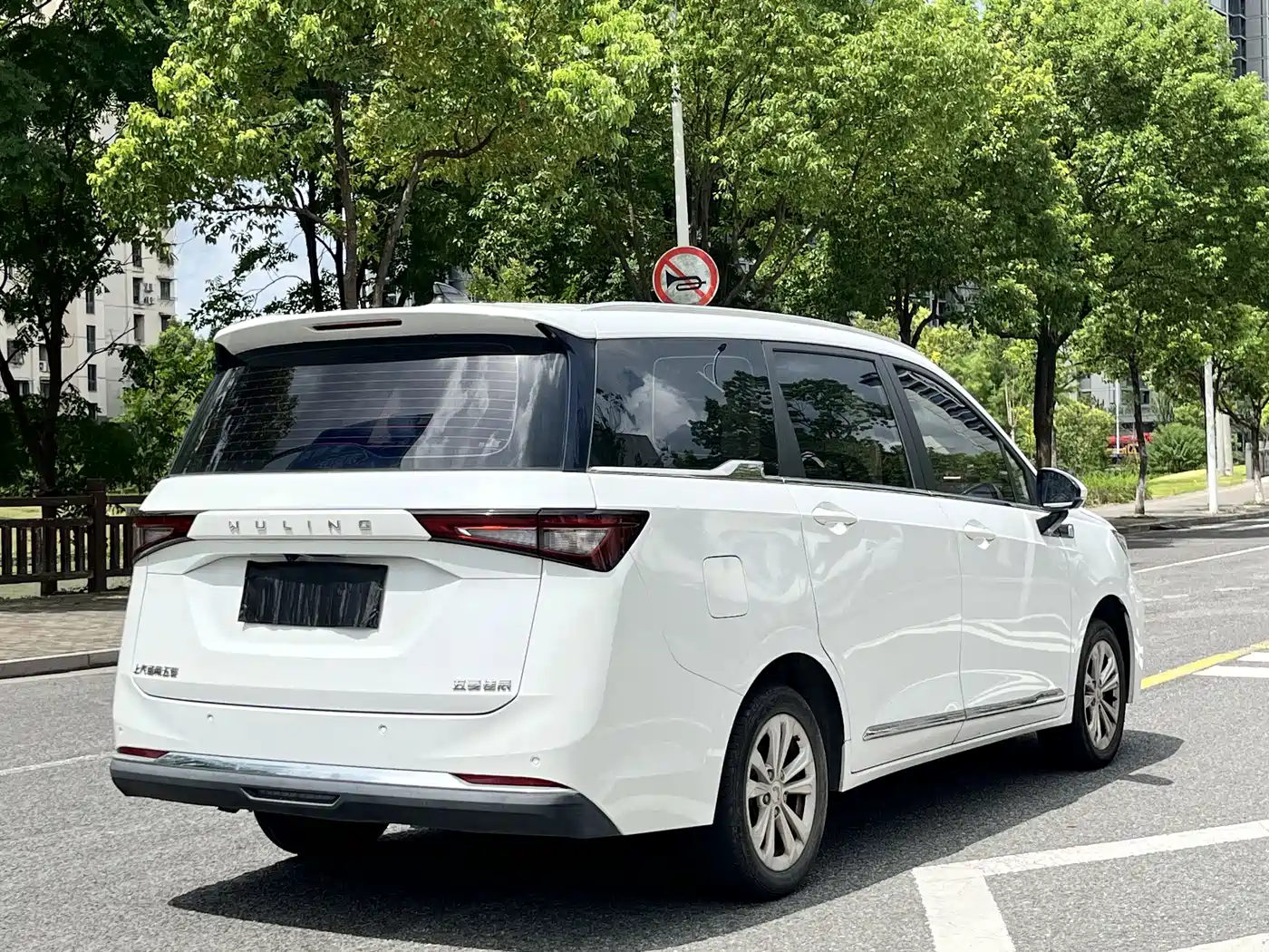 Wuling Motors Wuling Jiachen 2024 2022 1.5L Manual Light Comfort Edition