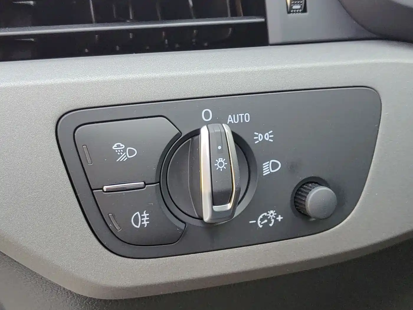 Audi A4L 2019 40 TFSI Progressive (China VI) фото 18