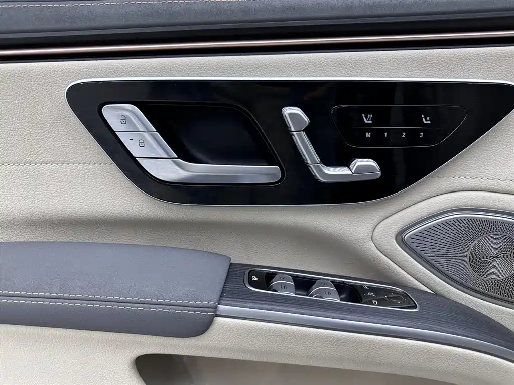 Mercedes-Benz EQS 2023 450+ Luxury Edition фото 26