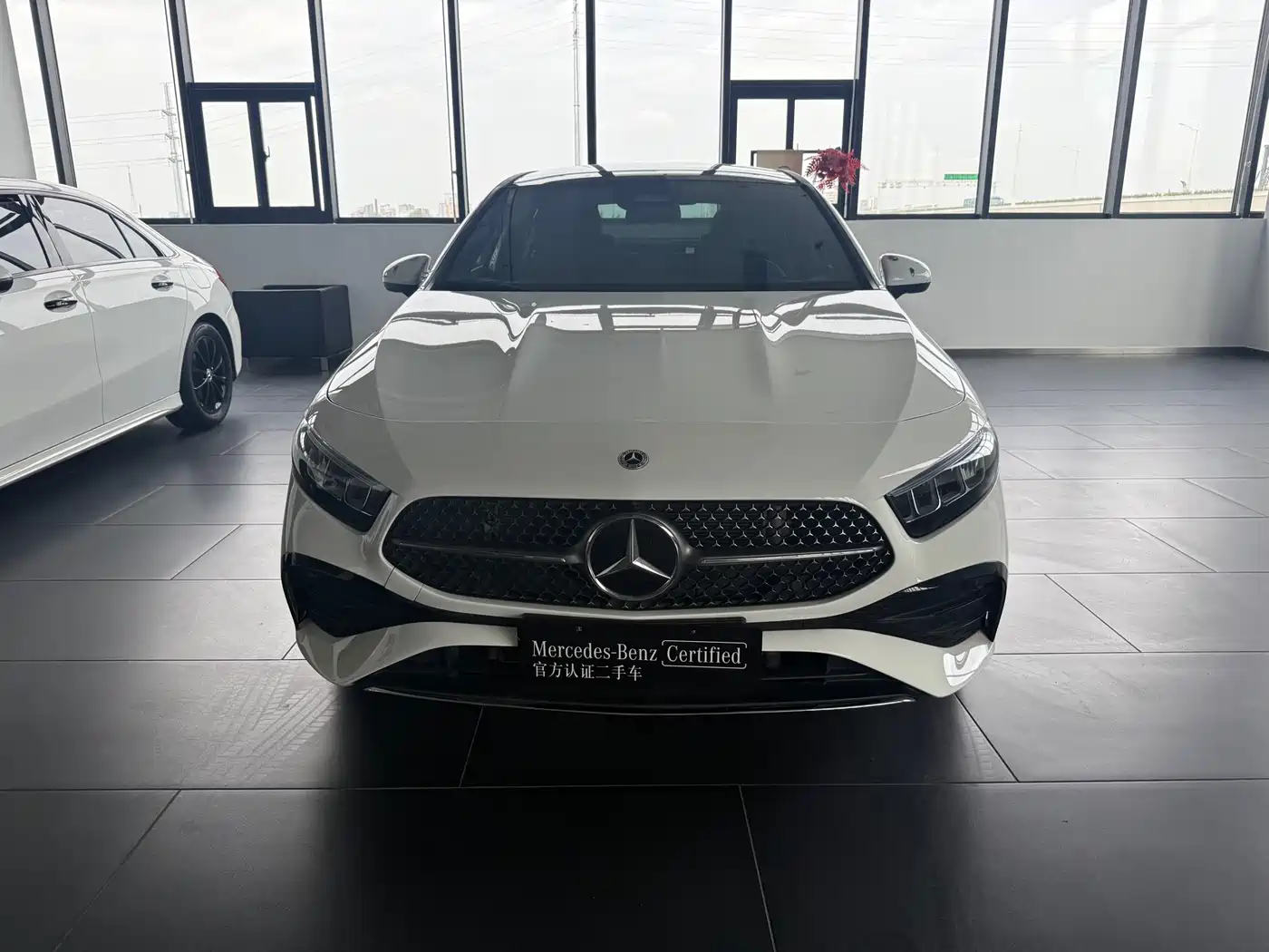 Mercedes-Benz A-Class 2024 A 200 L Fashion Edition фото 2