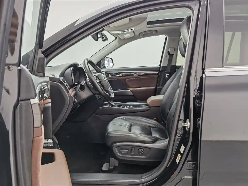 GAC Trumpchi Trumpchi GS8 2017 320T 2WD Luxury Smart Connect (7-seater) фото 10
