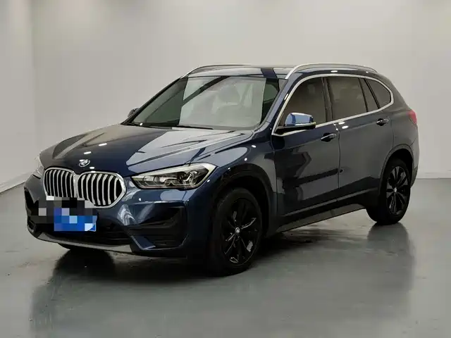 BMW X1 2020 sDrive20Li Fashion Model — фото 1