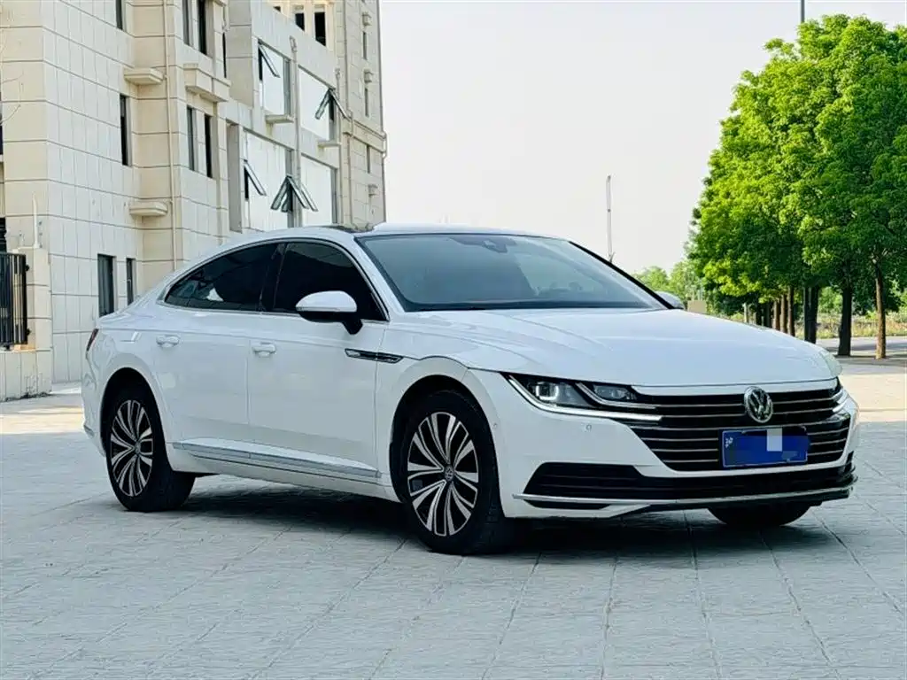 Volkswagen FAW-Volkswagen CC 2020 330TSI Glamour Version China VI фото 3