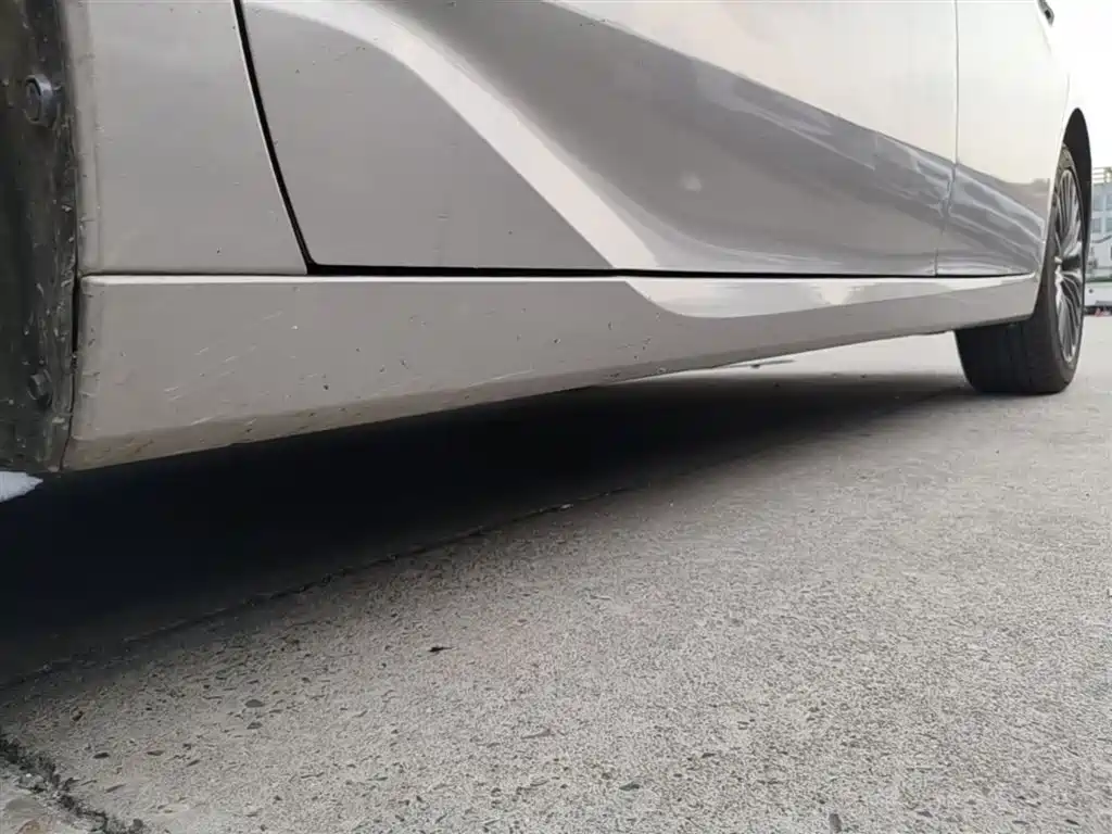 Toyota Avalon 2019 2.5L Touring Premium Edition China VI фото 22