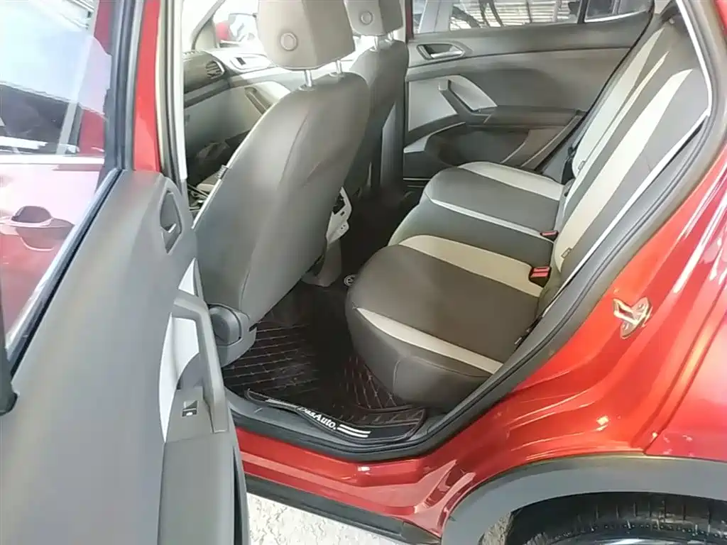 Volkswagen Tanying 2020 1.5L Automatic Joy Edition фото 17