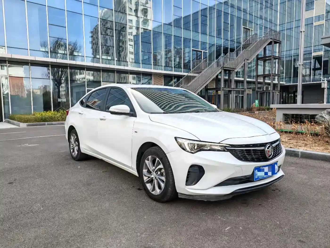 Buick Verano 2023 Pro Joy Edition фото 3