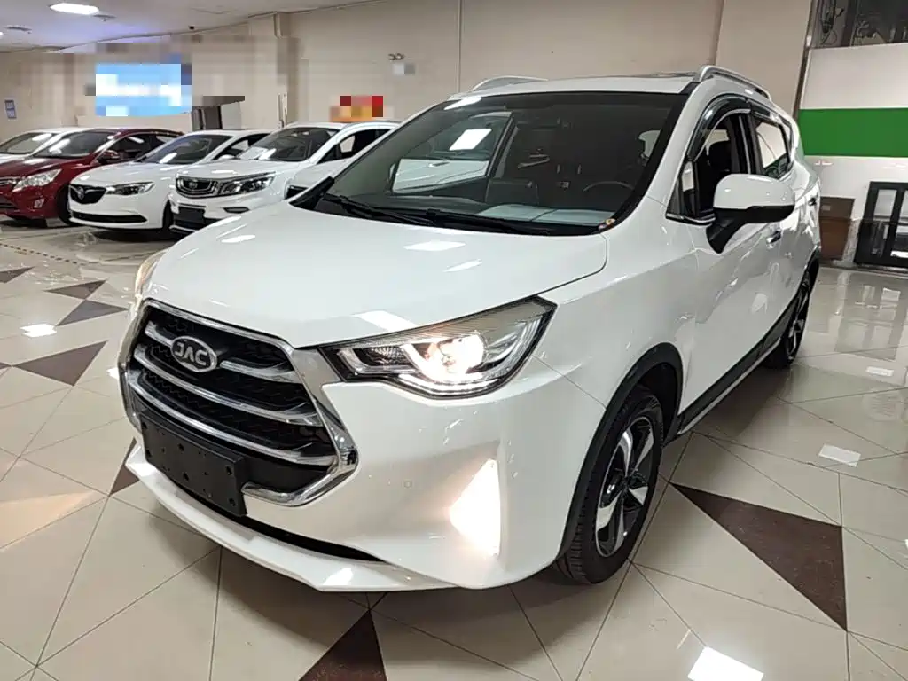 Фото 2 - JAC Refine S3