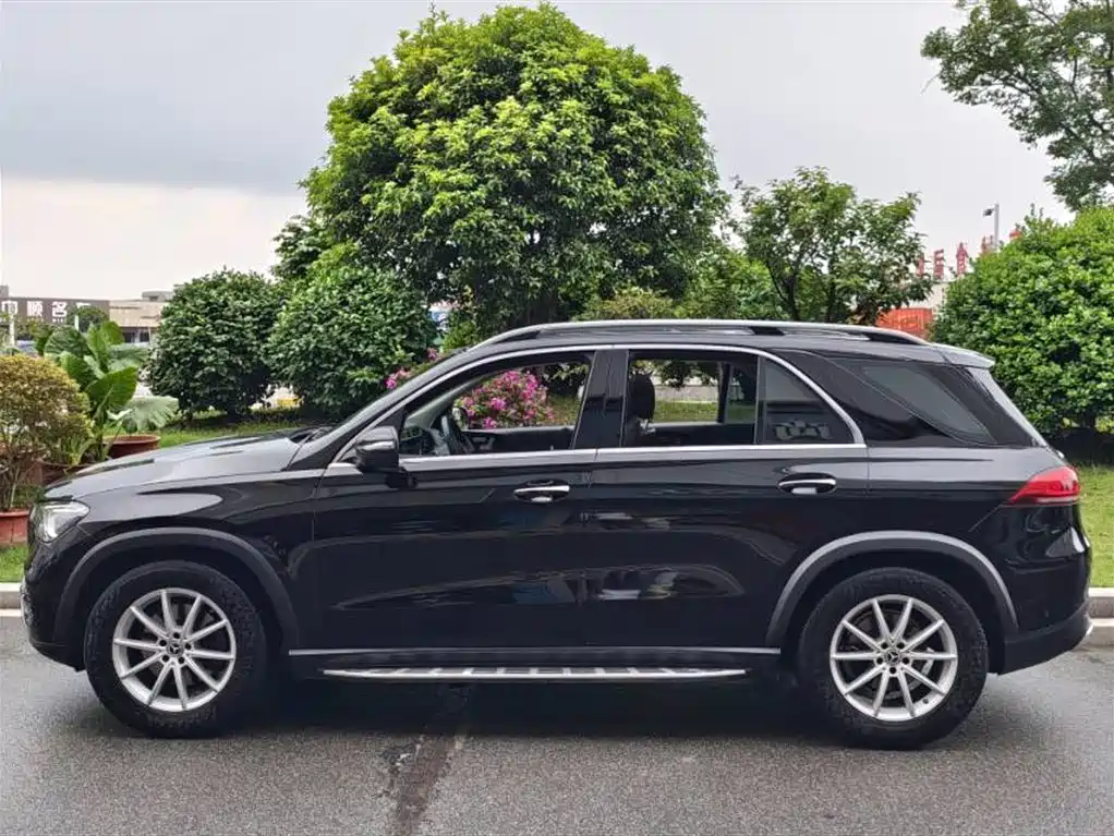 Mercedes-Benz GLE 2021 GLE 350 4MATIC Dynamic фото 3