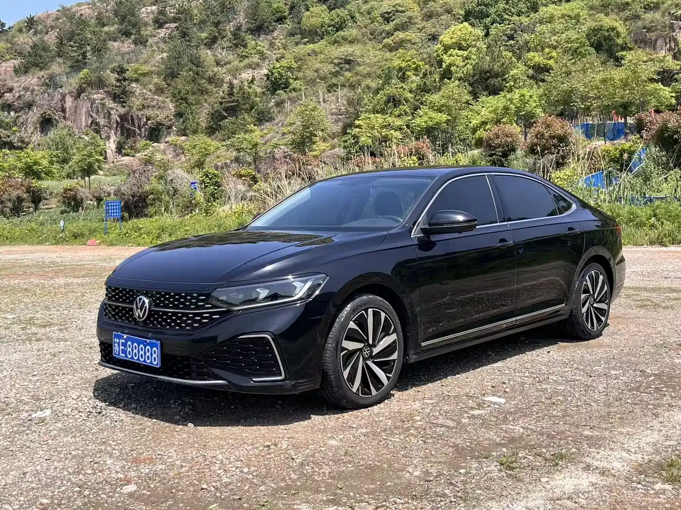 Volkswagen Passat 2022 330TSI Starlight Elite Edition