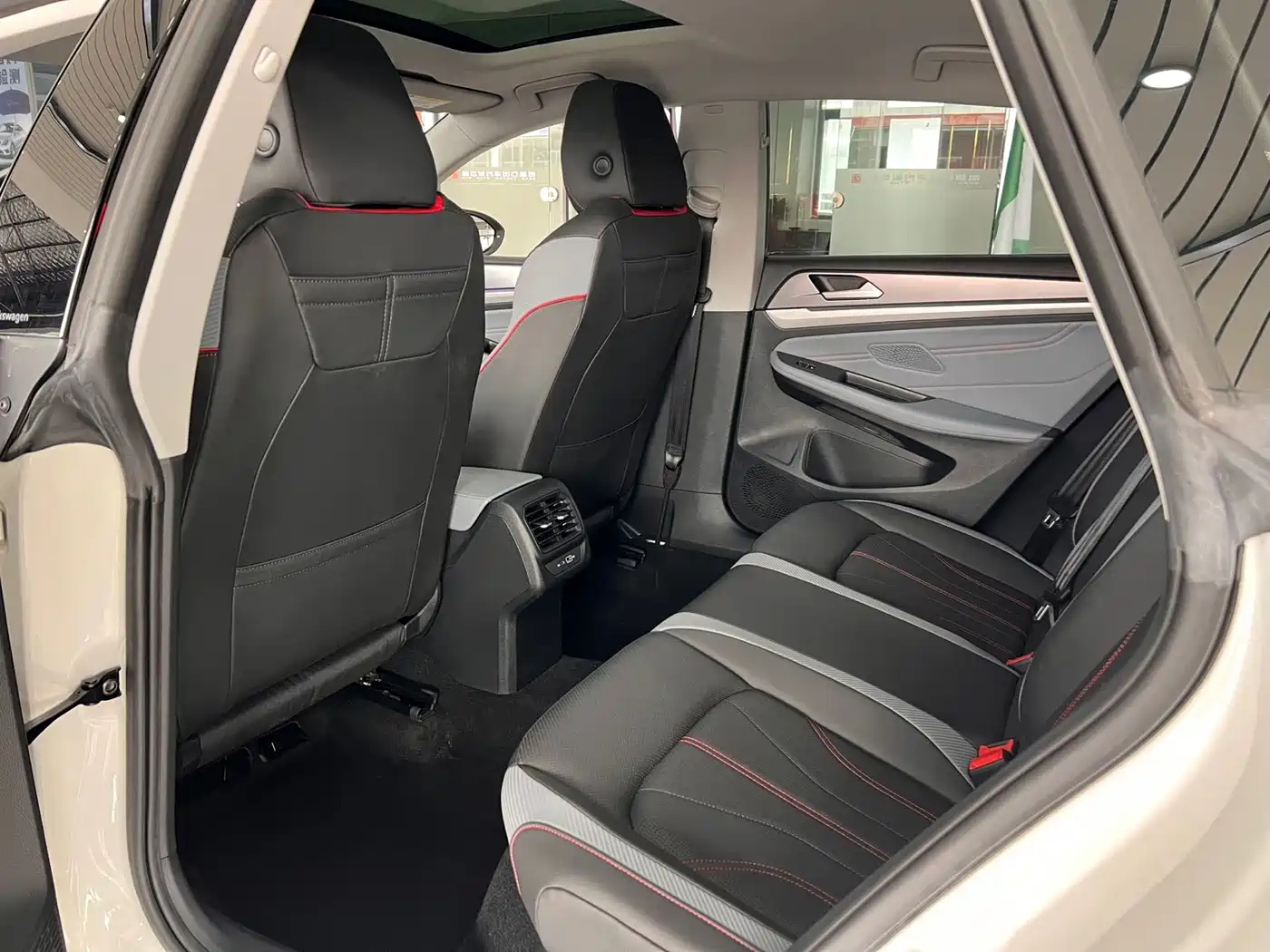Volkswagen Lamando 2023 Lamando L 280TSI DSG Cool Edition фото 4