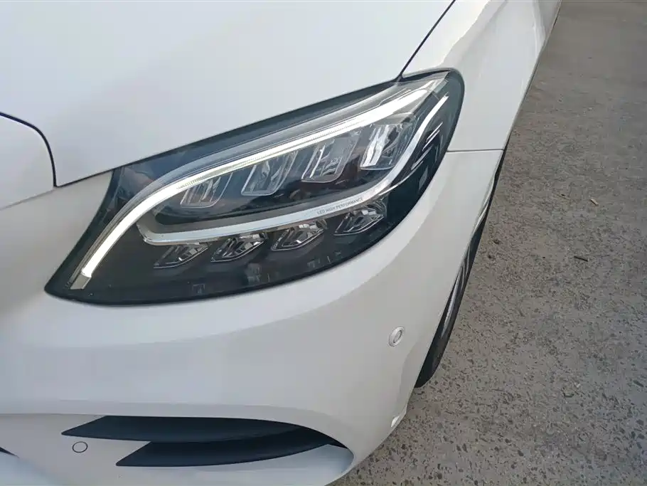 Mercedes-Benz C-Class 2020 C 260 L Sport фото 5