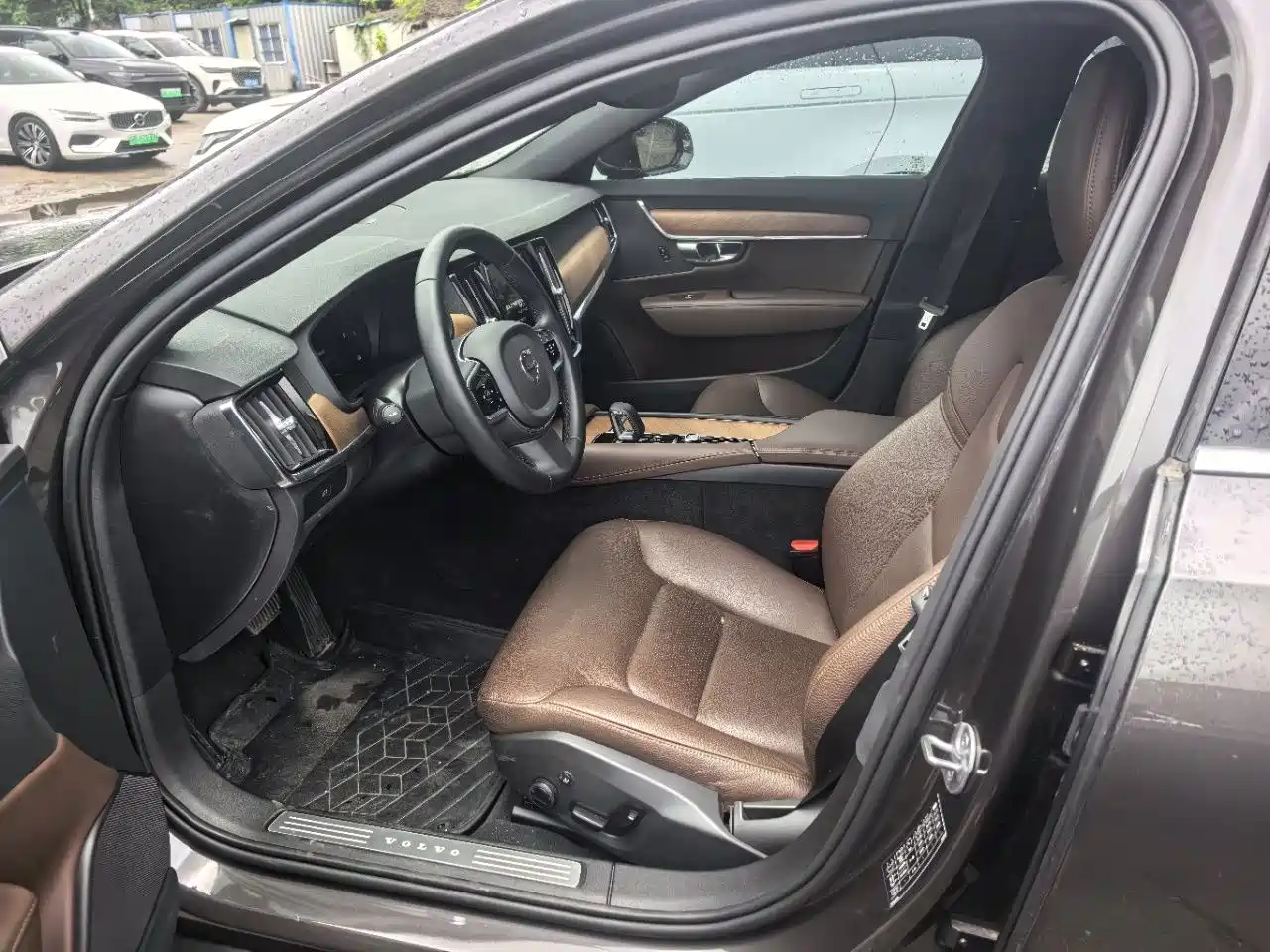 Photo 5 - Volvo S90