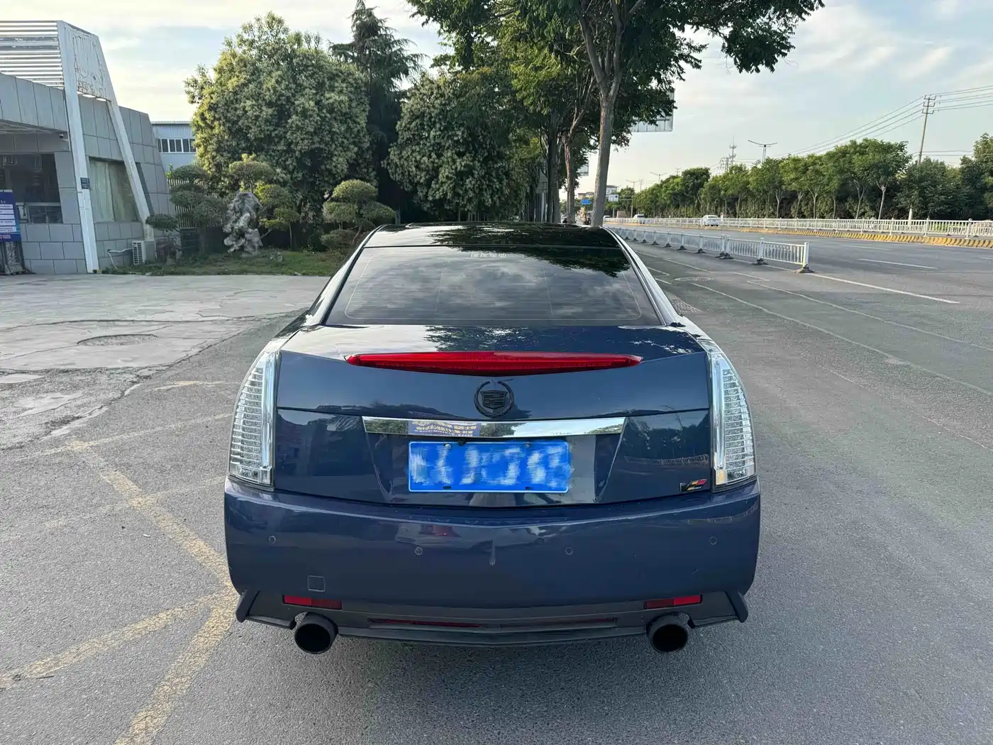 Cadillac CTS (Import) 2009 Model 6.2L CTS-V фото 4