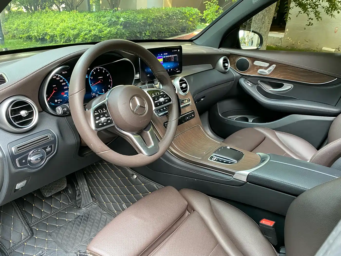 Mercedes-Benz GLC 2020 Facelift GLC 300 L 4MATIC Dynamic фото 3