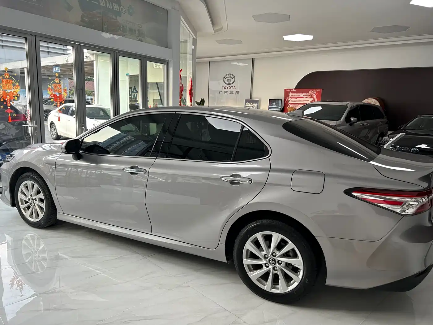 Toyota Camry 2021 2.0G Luxury Edition фото 10