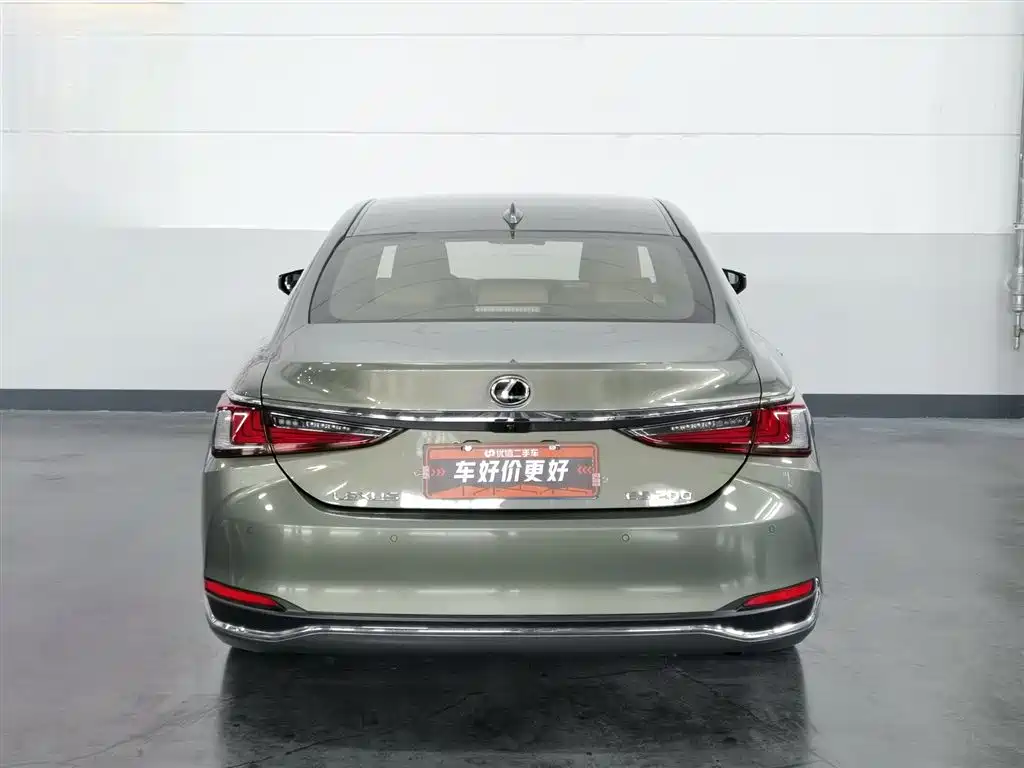 Lexus ES 2020 200 Excellence фото 4