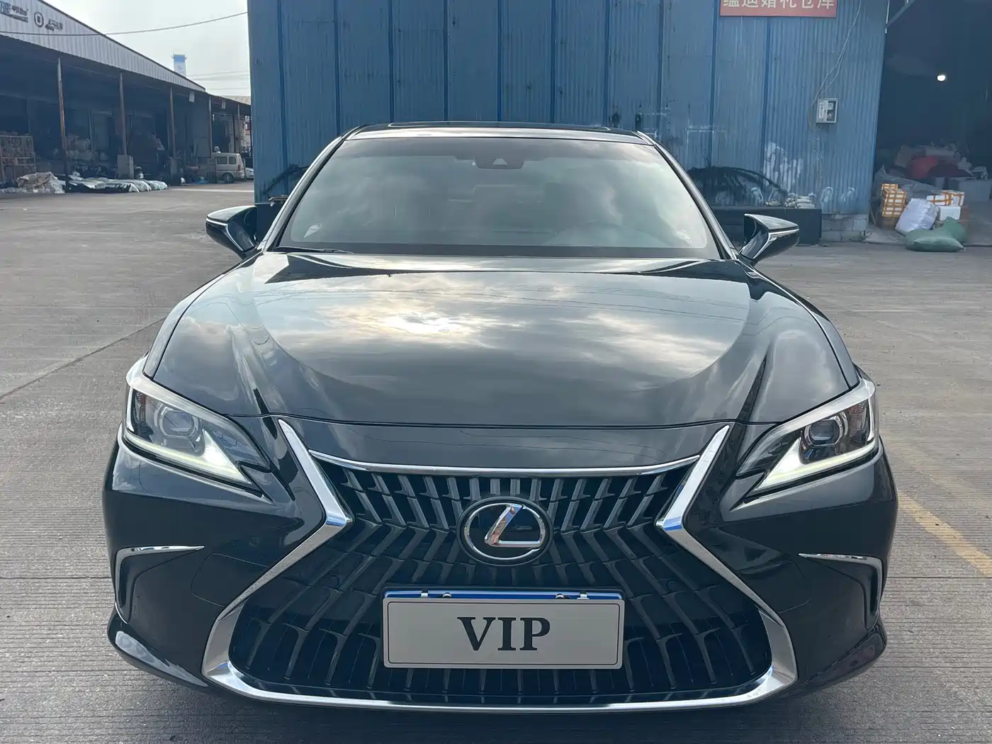 Lexus ES 2022 200 Luxury Edition фото 2