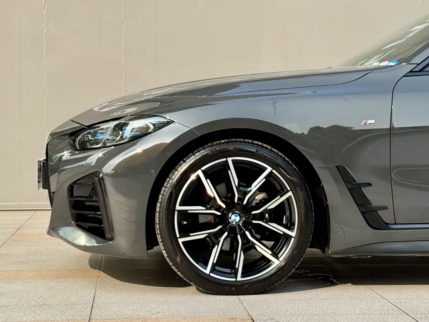 BMW 4 Series 2023 425i Gran Coupe M Sport Shadowline Package фото 11