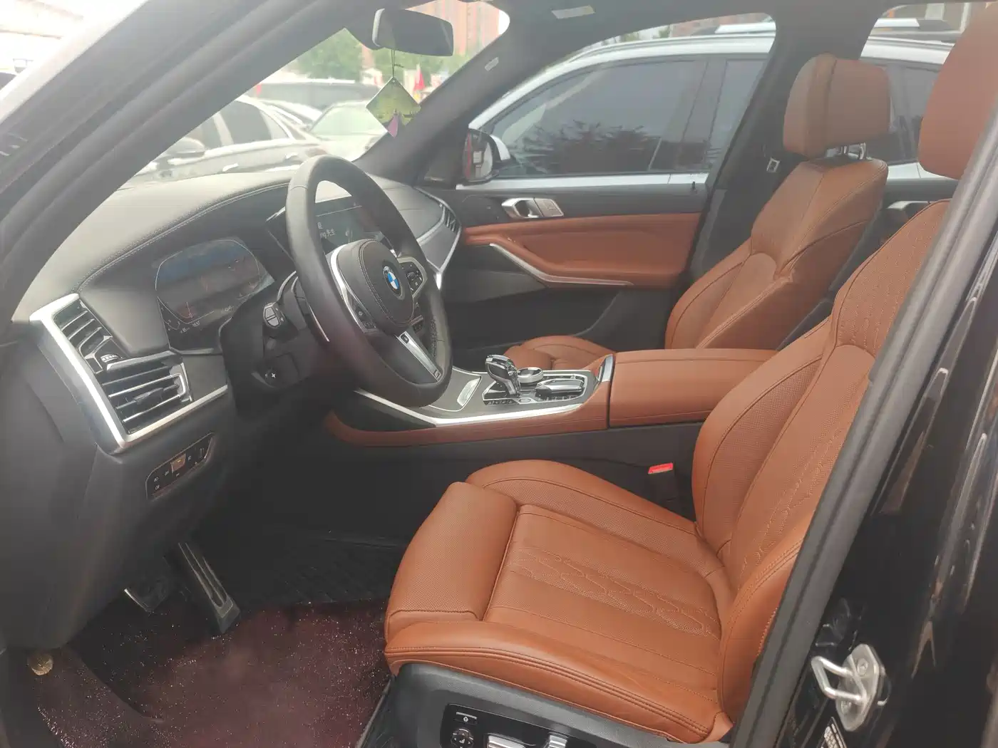 BMW X7 2022 xDrive40i Exclusive M Sport Package фото 6