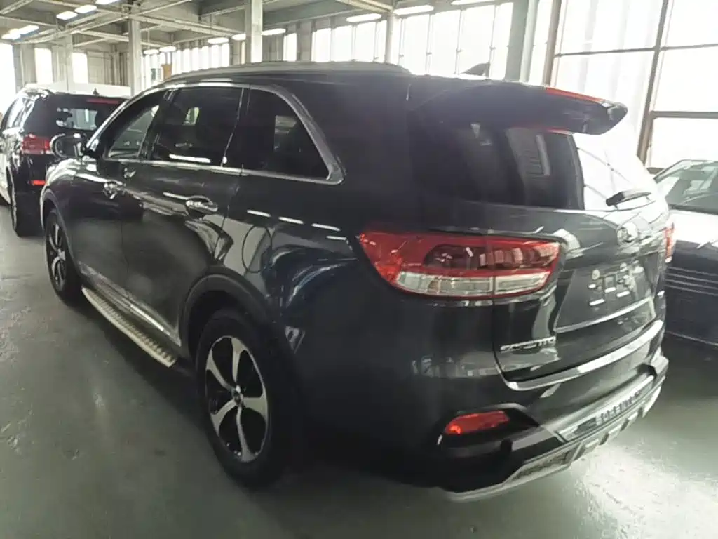 Kia Sorento 2016 2015 Sorento L 2.4L Gasoline 4WD Elite 7-Seater China V