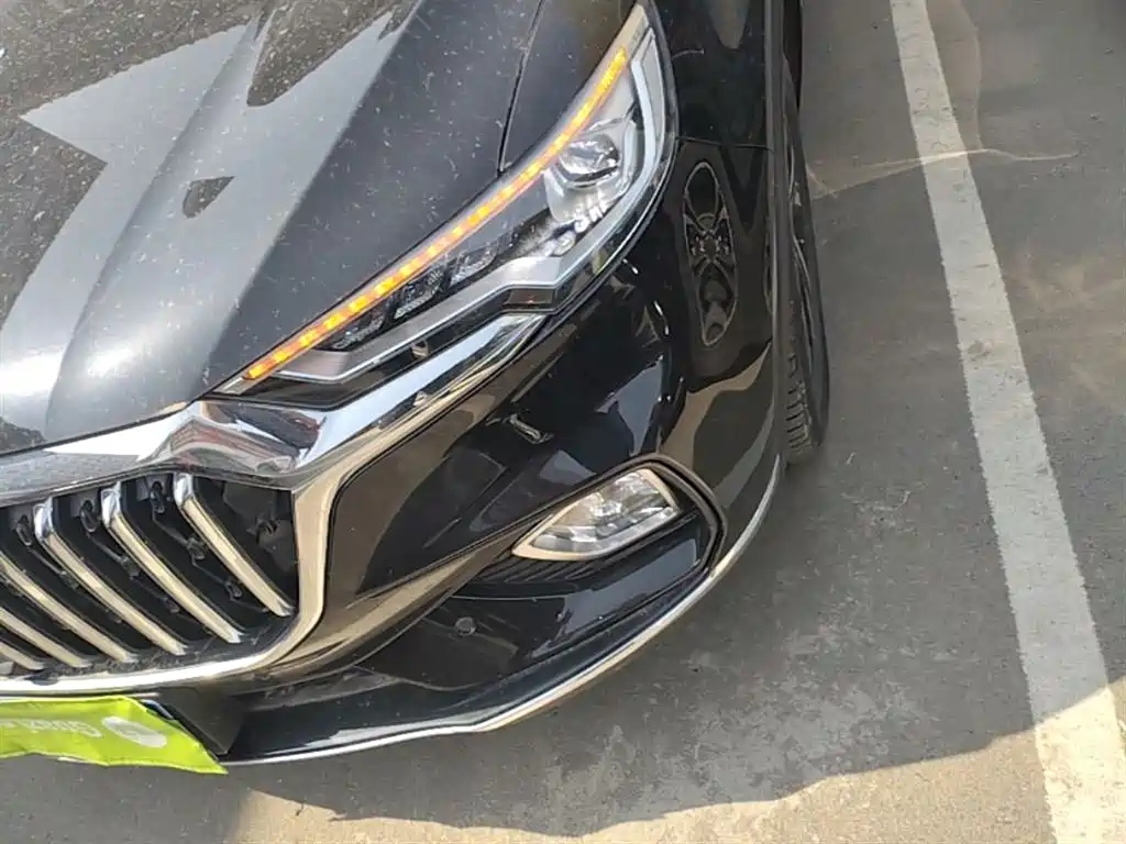 Hongqi HS5 2022 Facelift 2.0T Smart Flag Enjoyment Edition фото 24
