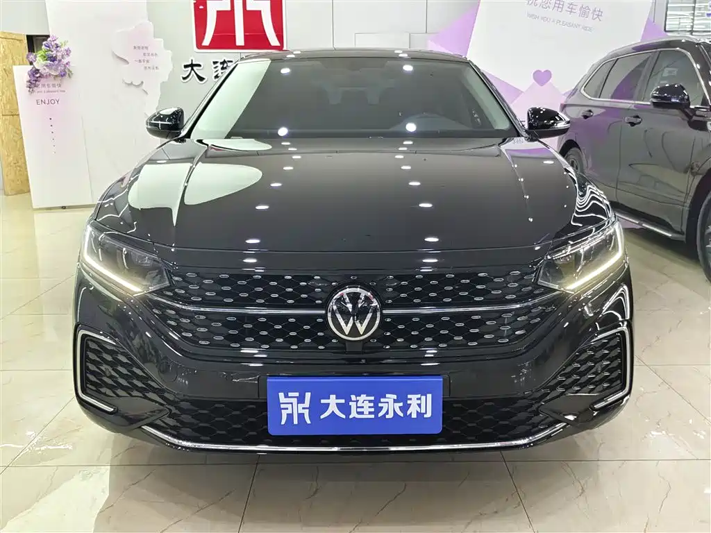 Volkswagen Passat 2024 380TSI Starlight Dragon Soaring Edition