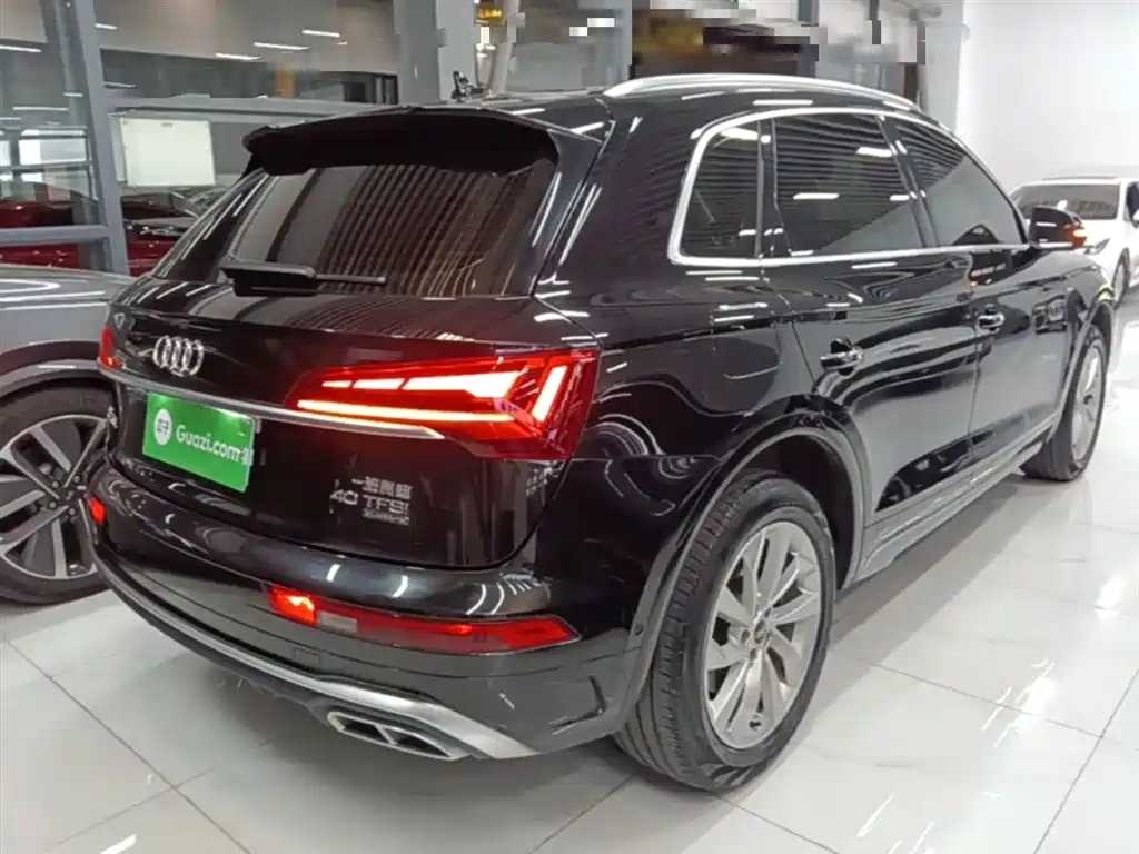 Audi Q5L 2022 40T Fashion Dynamic фото 7