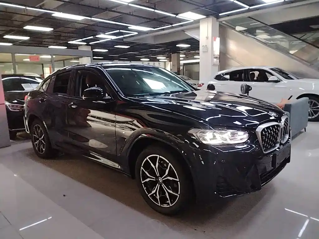 2024 BMW X4