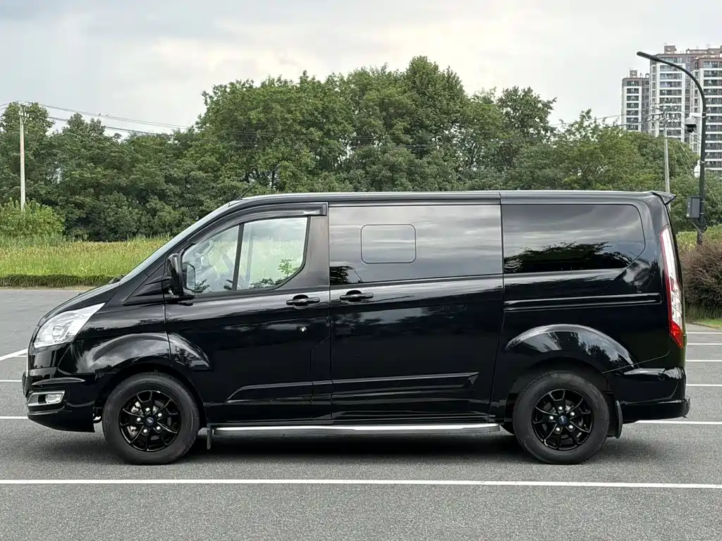 Ford Tourneo 2021 2020 2.0T Auto Elite Edition China VI