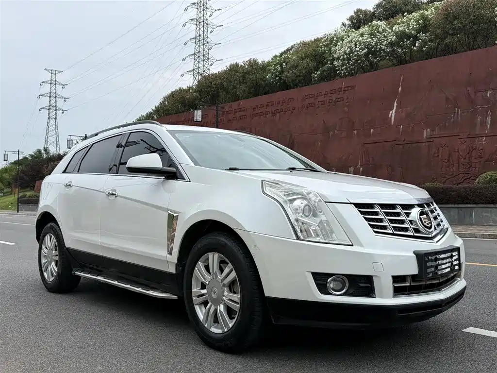 Cadillac SRX 2015 3.0L Comfort фото 3
