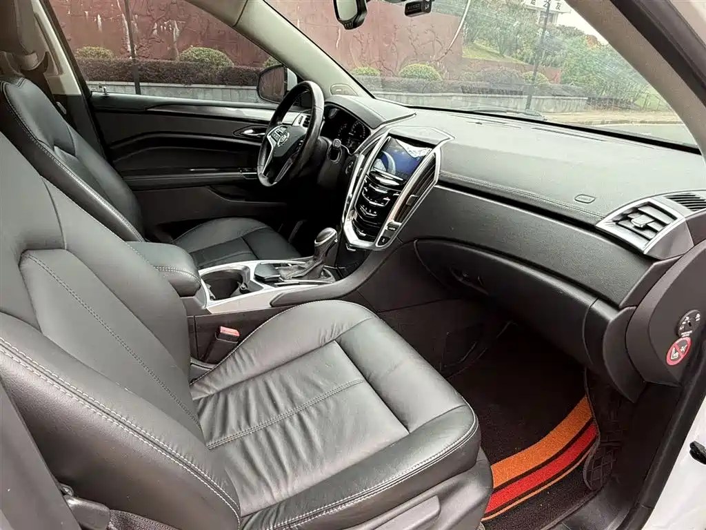 Cadillac SRX 2015 3.0L Comfort фото 12