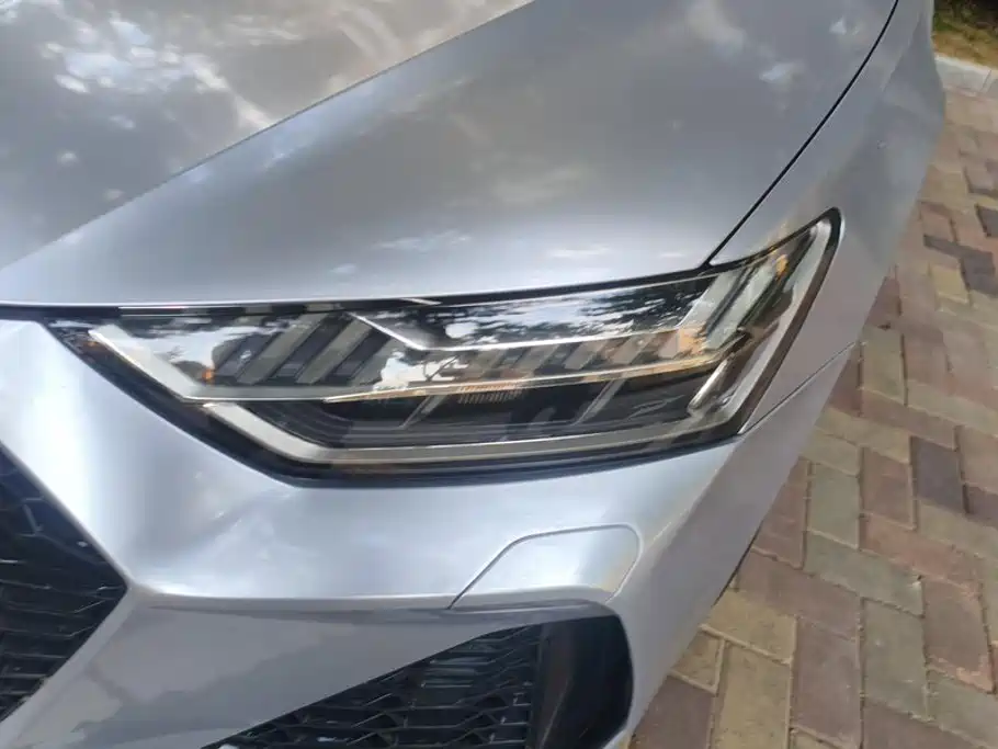 Фото 5 - Audi A7