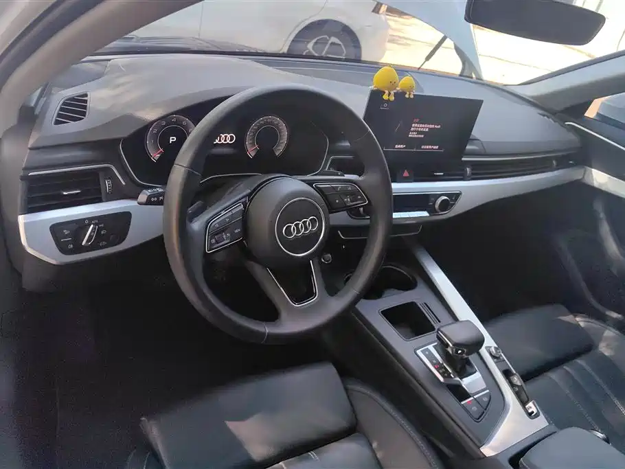 Audi A4L 2023 40 TFSI Fashion Dynamic фото 12