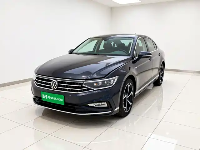Volkswagen Magotan 200 Юбилейная, 330TSI DSG, Люкс