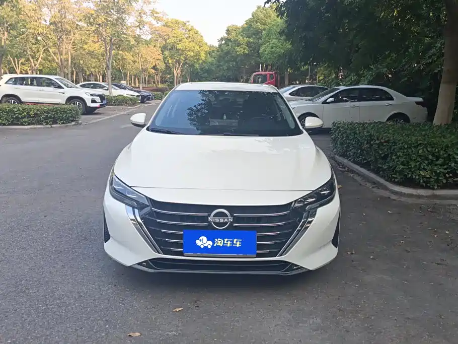 صورة 2 - Nissan Sylphy