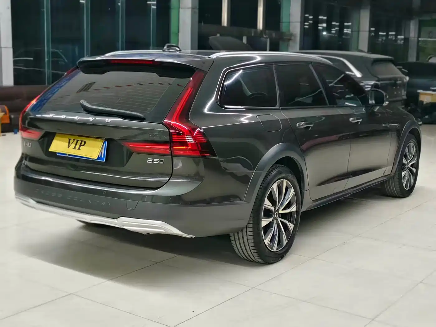 Volvo V90 2021 Model Cross Country B5 AWD Smart Edition фото 7