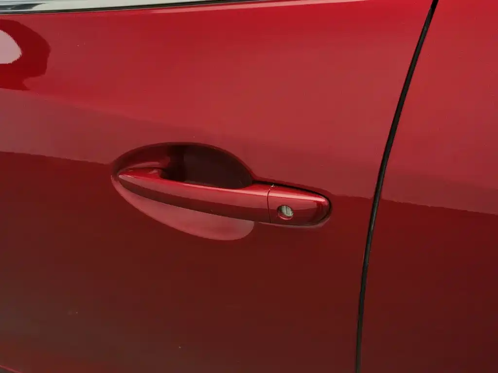 Фото 18 - Mazda Mazda 3