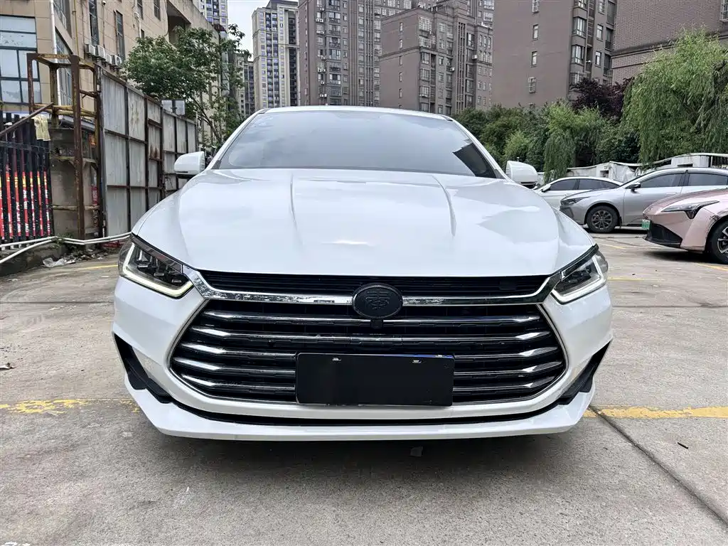 BYD Qin Pro 2019 Super Edition 1.5TI Automatic Smart Connected Feng Shang Type China VI фото 24