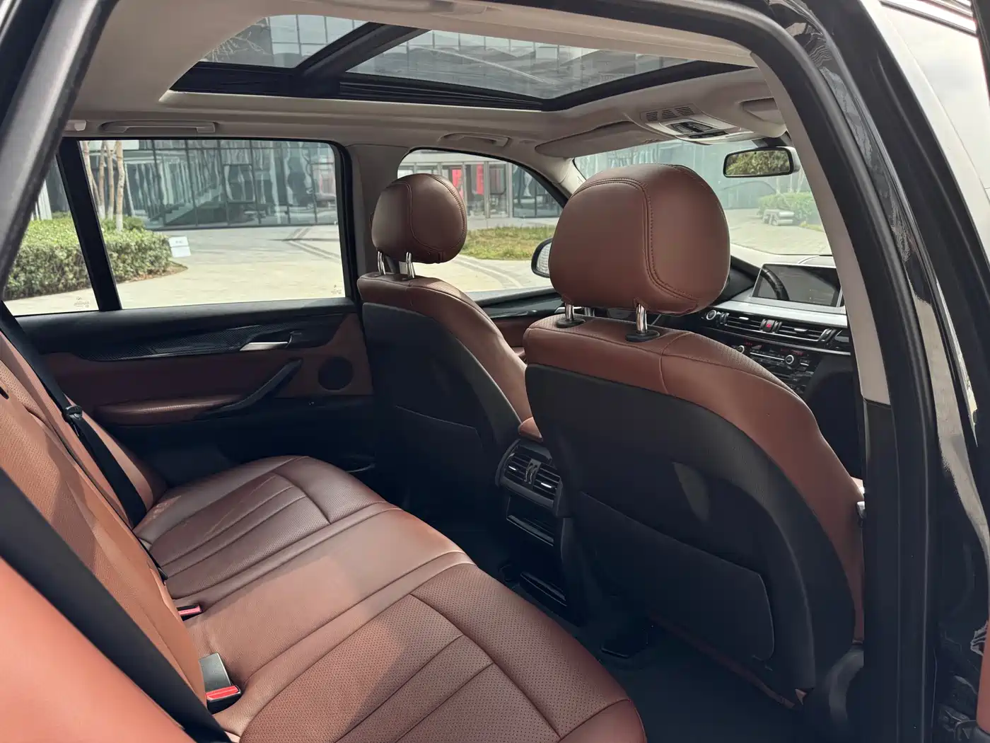 BMW X5 (Import) 2017 xDrive35i Leading Edition фото 17
