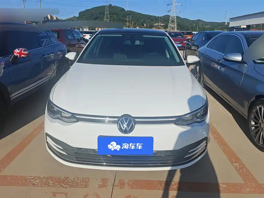 Volkswagen Golf 2021 280TSI DSG 30th Anniversary Edition фото 2