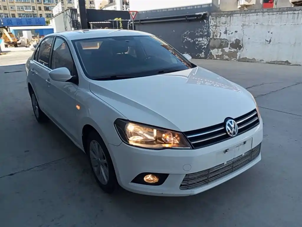 Volkswagen Jetta 2015 1.6L Manual Comfort фото 4