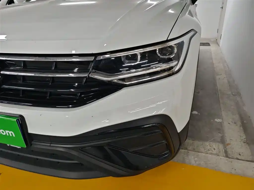 Volkswagen Tiguan L 2024 Outstanding 300TSI Auto 2WD Dragon Soaring Edition фото 18