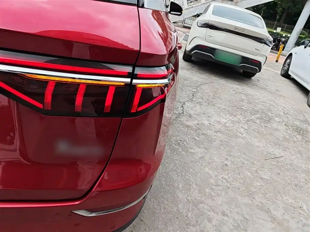 BYD Song Pro New Energy 2019 DM 1.5T 4WD Performance Flagship фото 8