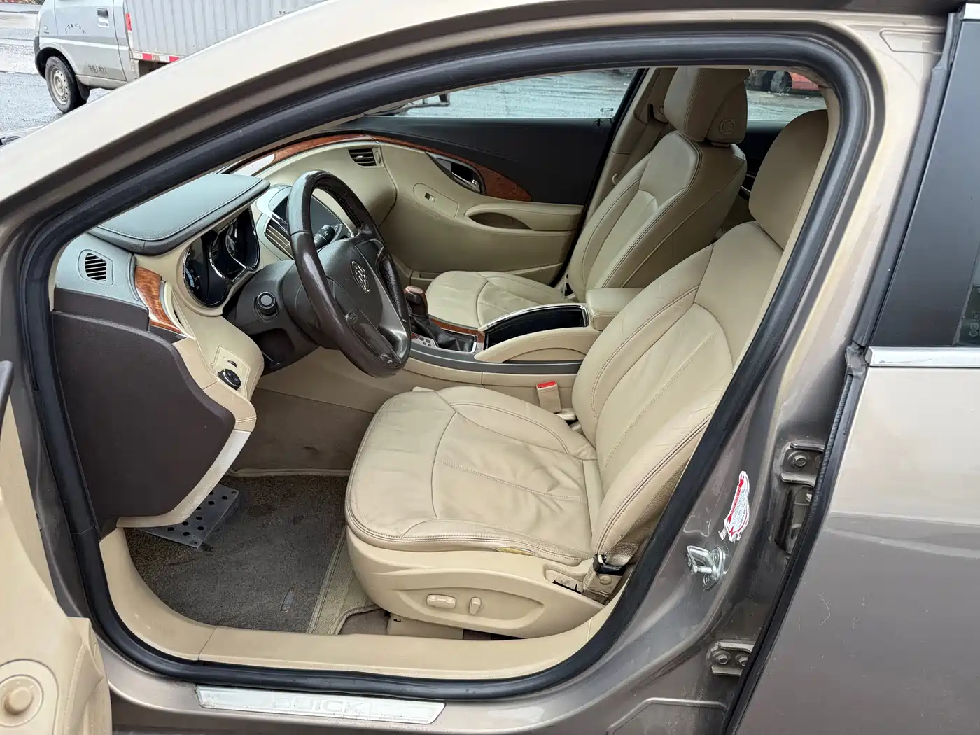 Фото 4 - Buick LaCrosse
