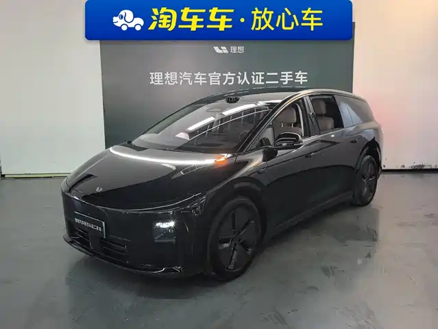 Li Auto Li i8 2025