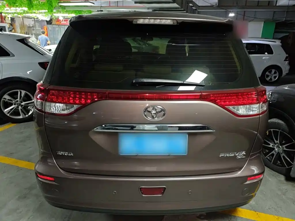 Toyota Previa 2017 2012 2.4L 7-Seater Luxury Edition